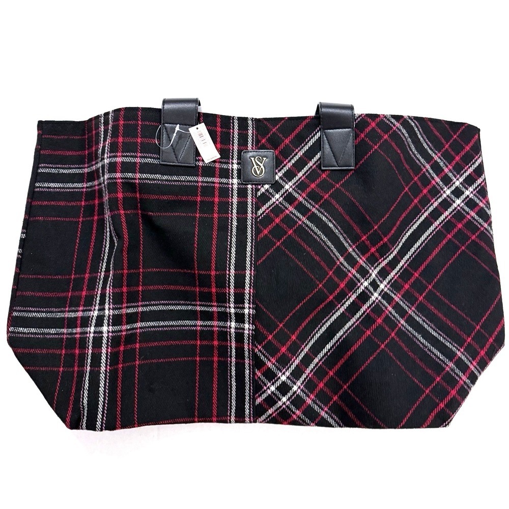 Victoria's Secret Tote Bag Classic Cozy Holiday Red Black Plaid Limited Edition